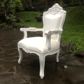Carving Chair White